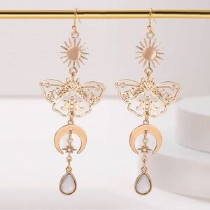 NWT Alloy Butterfly Sun Moon Star Earrings